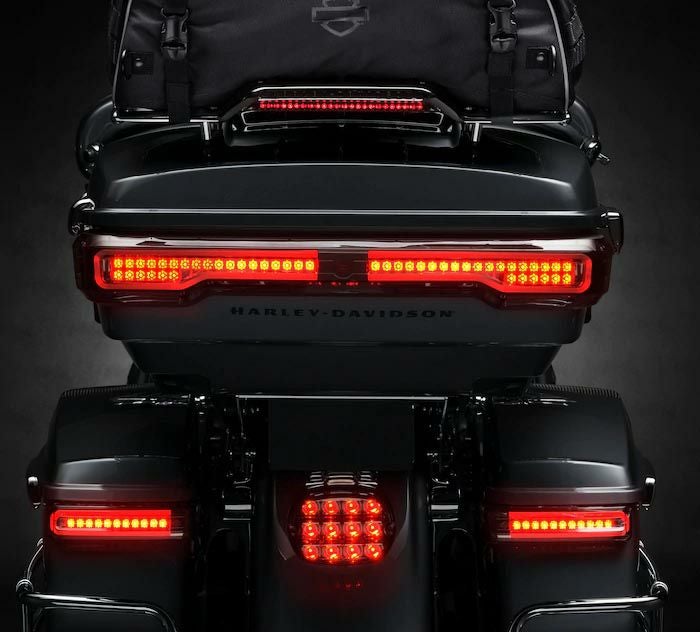 LED ツアーパック Run/Brake/Turn ライトキット スモークレンズ-02