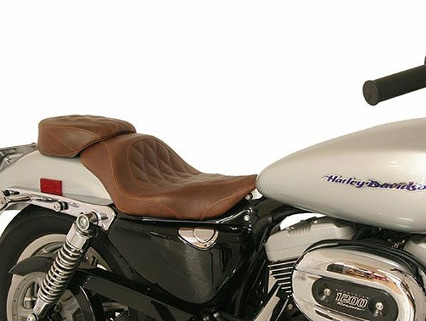 ハーレー スポーツスター シート ブラウン 04-06 10〜 Harley Davidson（ハーレー・ダビッドソン） STEP-UP シート:2004〜22