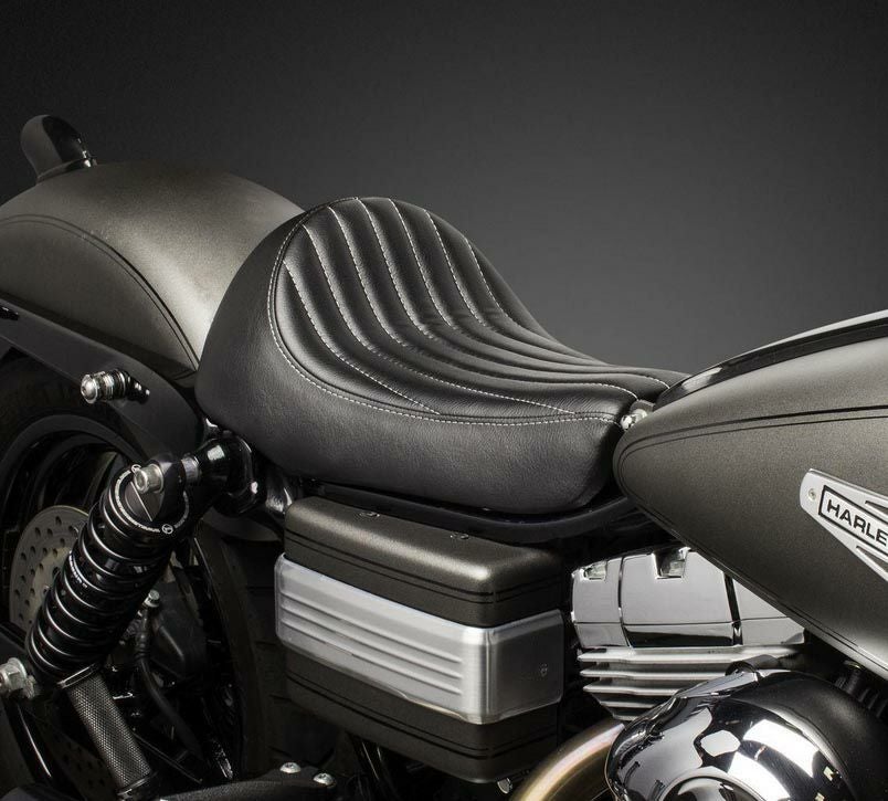 BILTWELL CHAMPIONシート バーチカルタックロール-01