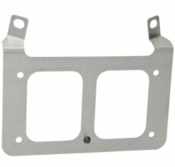 ライセンスプレート　マウント（テールライト下）-01