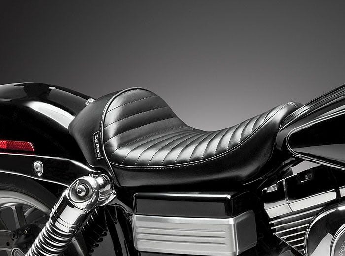 ダイナ用ラペラ(Lepera)シート｜ハーレーカスタムパーツ専門店