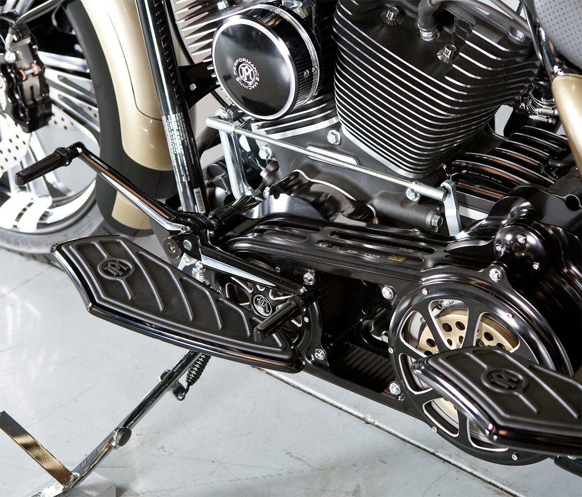 パフォーマンスマシン Contour パッセンジャー用フロアボード ブラック-03