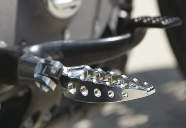 RSD MOTO フットペグ クローム-02
