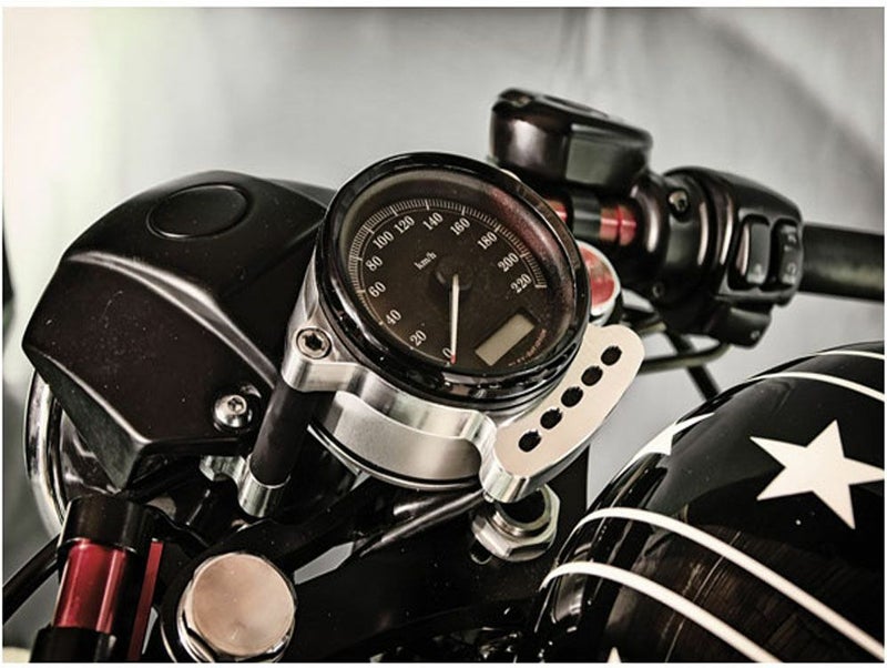 FREE SPIRITS スピードメーター　カフェレーサー　マウントブラケット　シルバーアルマイト-01
