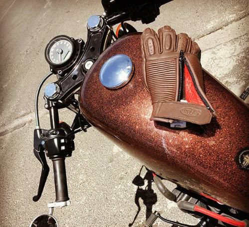 ローランドサンズ・デザイン(RSD)トリプルツリークランプ/ブラックオプス（艶消し）-02