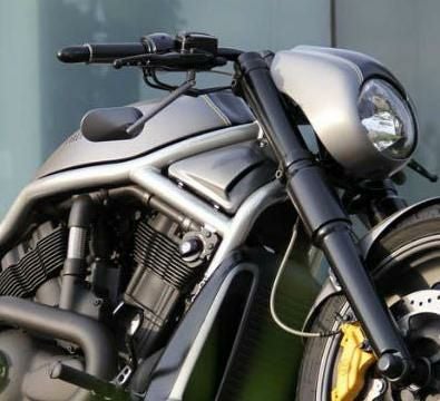 ハーレー、V-ROD(VRSC)用カスタム・タンク(Airboxカバー)｜ハーレー