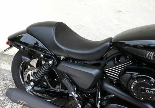 イージーライダース ガンファイターシート スムース ストリートXG750-01