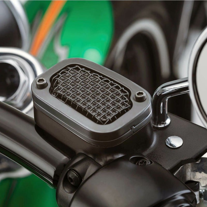 Kuryakyn メッシュ　マスターシリンダーカバー　ブラック　2015～2017　ソフテイル-01