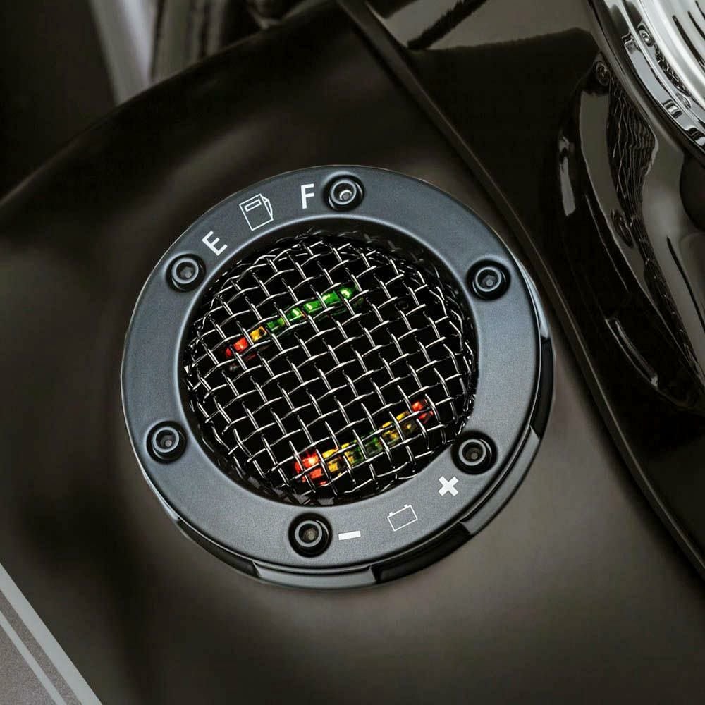 Kuryakyn メッシュ　LEDフューエル、バッテリーゲージ　ブラック-01