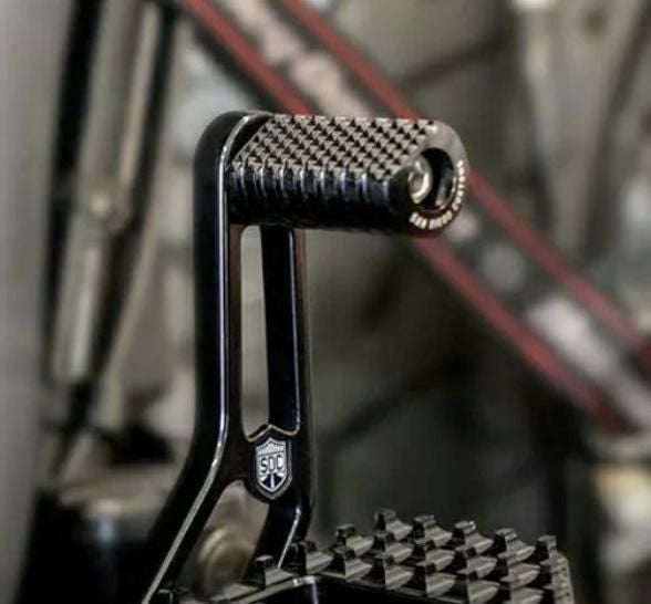 サンディエゴ・カスタム(SDC) フットコントロール|ハーレーパーツ