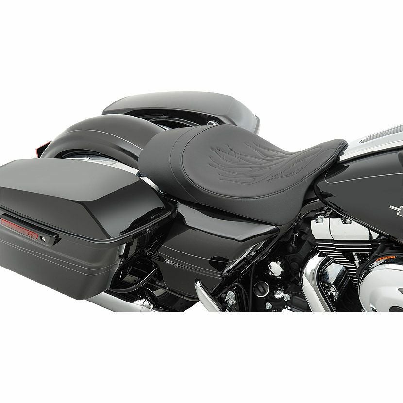 Drag Specialties ロープロファイル ソロシート フォワードポジション Frame-01