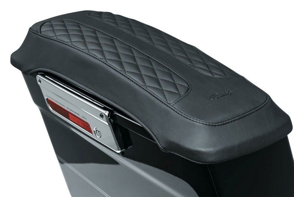 【値下げ】マスタング製Harley-Davidson サドルバッグリッドカバー Mustang サドルバッグ リッドカバー Dave Perewitz Signatureステッチ