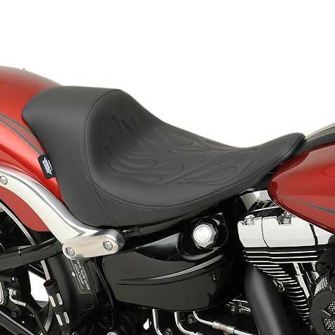 新品未使用☆HD ハーレーダビッドソン M8ブレイクアウト用ソロシート DRAG ドラッグスペシャリティーズ ブレイクアウト用ソロシート フレイム
