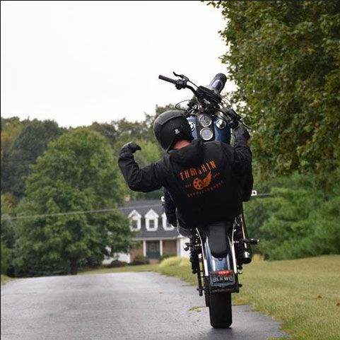 Thrashin Supply アノラックパーカー　「Flying Sprocket」-03