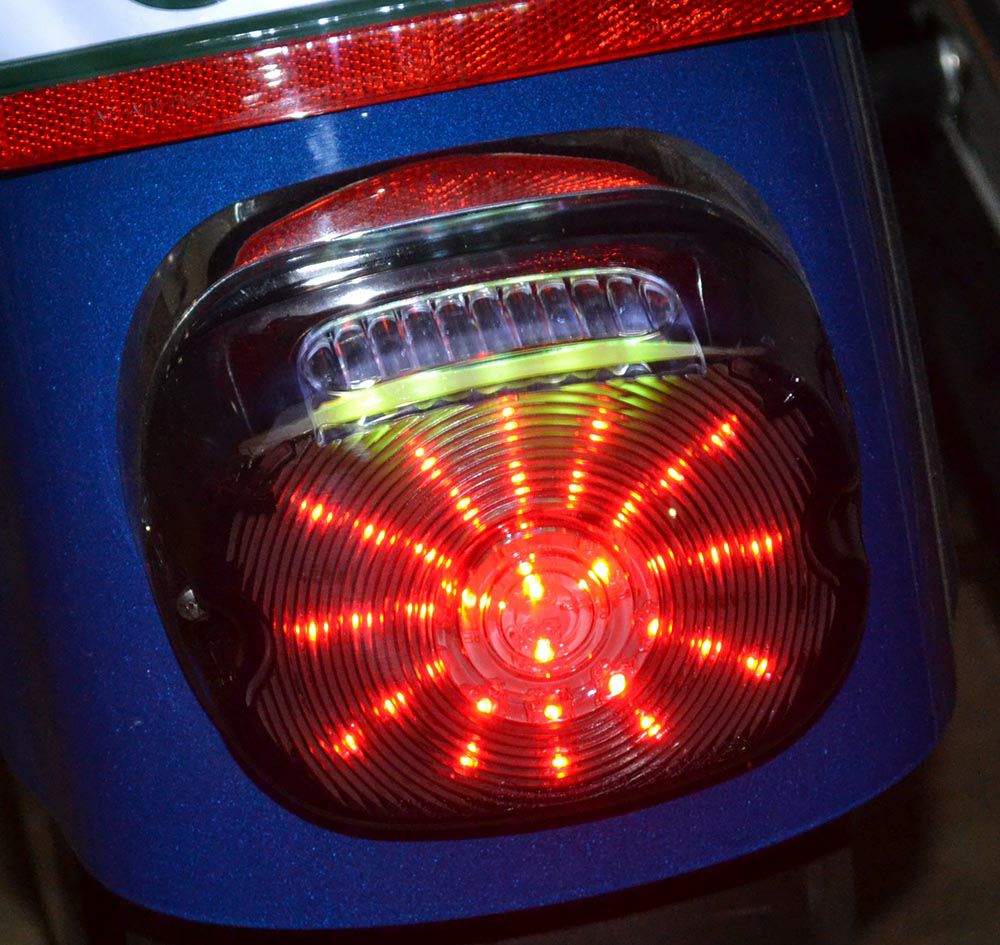 Hard Drive レイダウン　テールライト　レッド-02