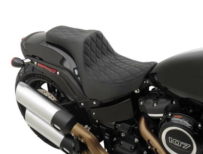 DRAG SPECIALTIES PREDATOR IIIシート スムース |ハーレーパーツ専門店