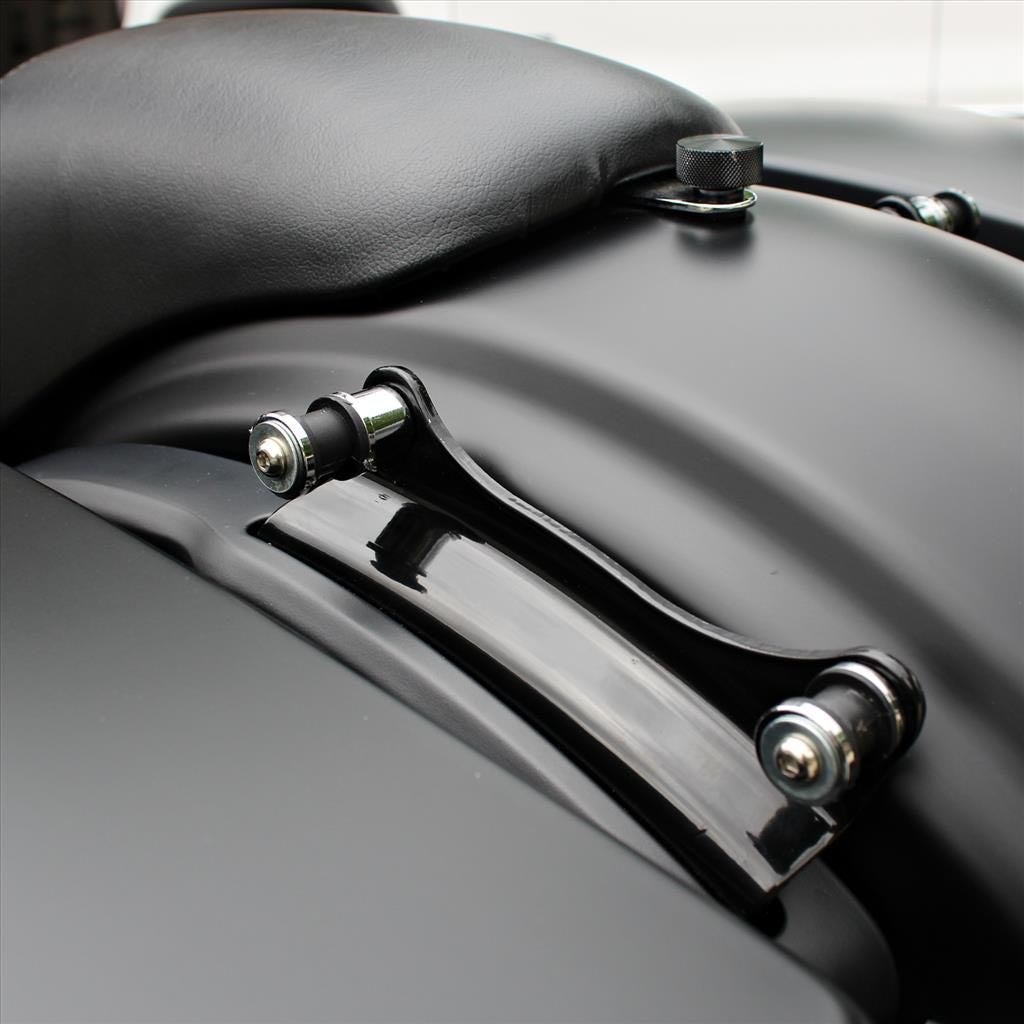 4ポイント・ドッキングハードウェアキット ツーリング ブラック