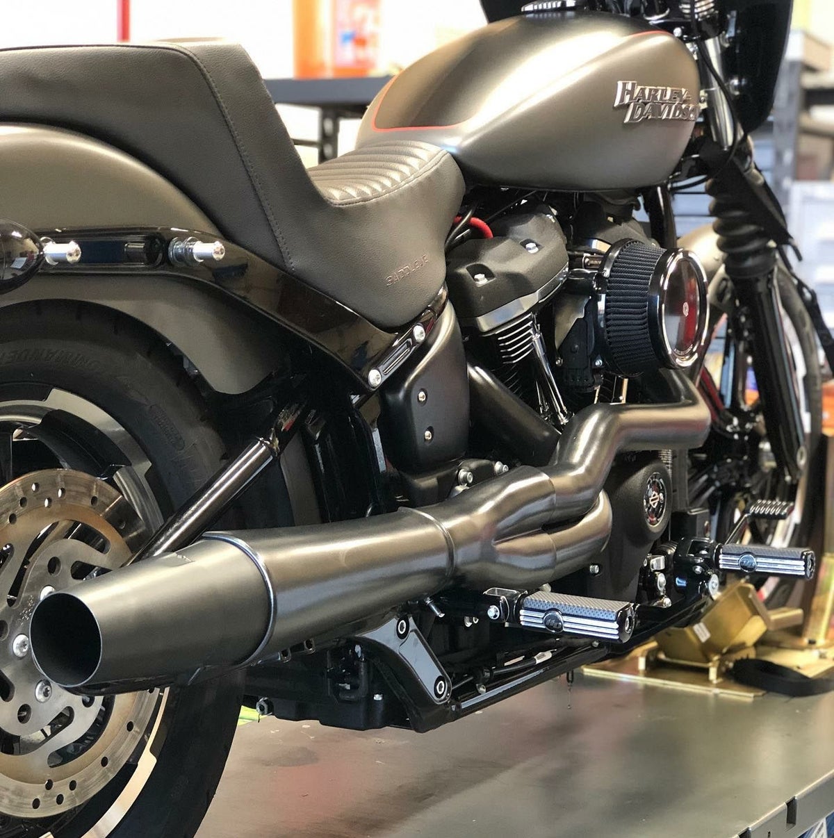 サンダーヘッダー Xシリーズ ハイ・パイプ　2-1フルエキゾーストマフラー ブラック-01