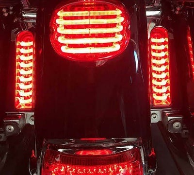 Kuryakyn TRACER LEDサドルバッグサポートインサート グロスブラック 