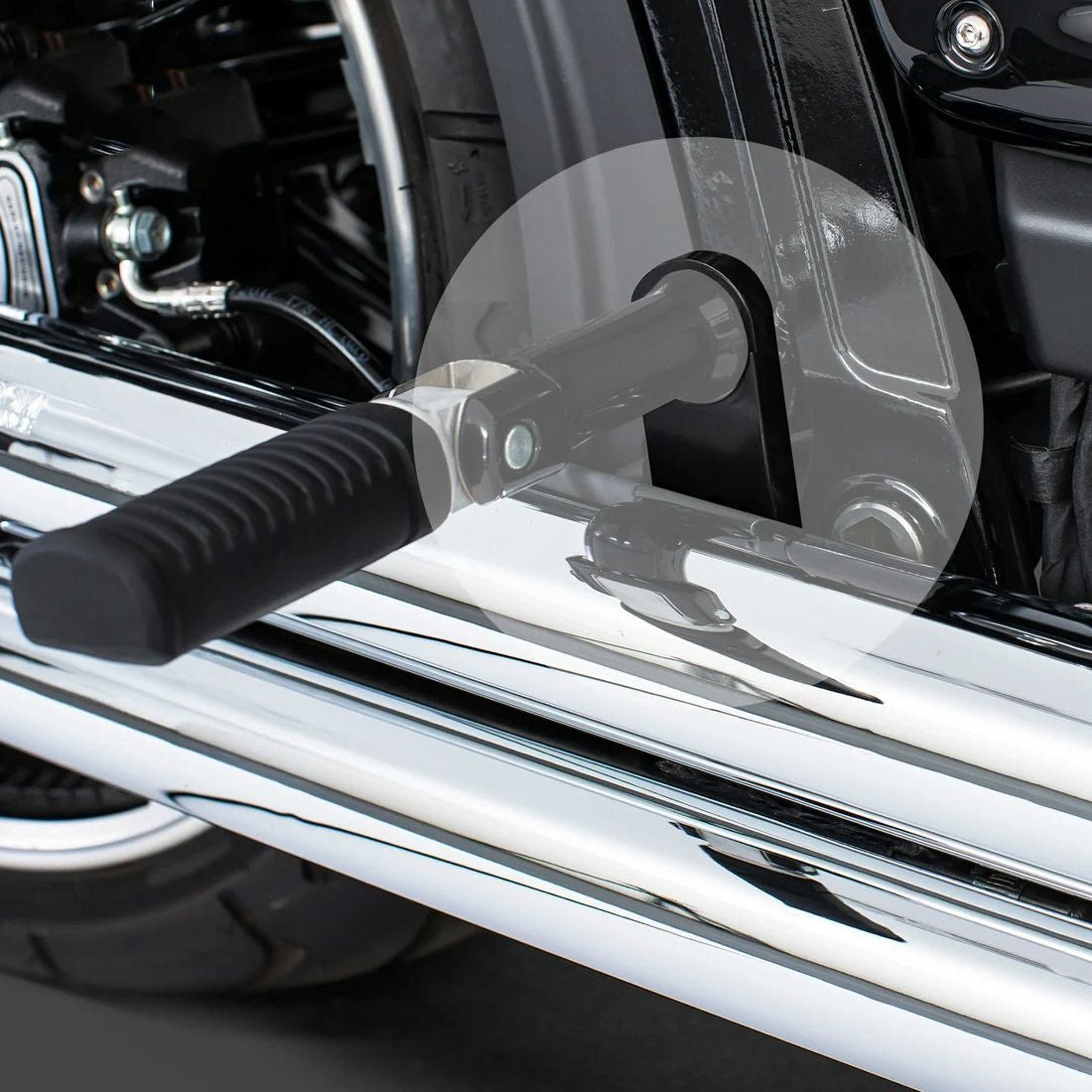 フリーダムパフォーマンス パッセンジャーフットペグ・リロケーションキット FLFB/FXBR-02