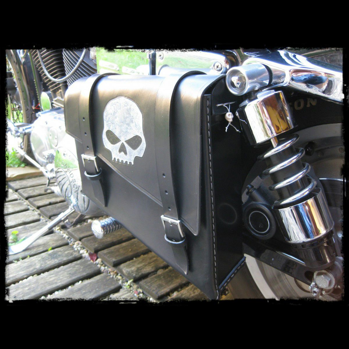 dhカスタム サドルバッグ スカル ブラック モデルA-02