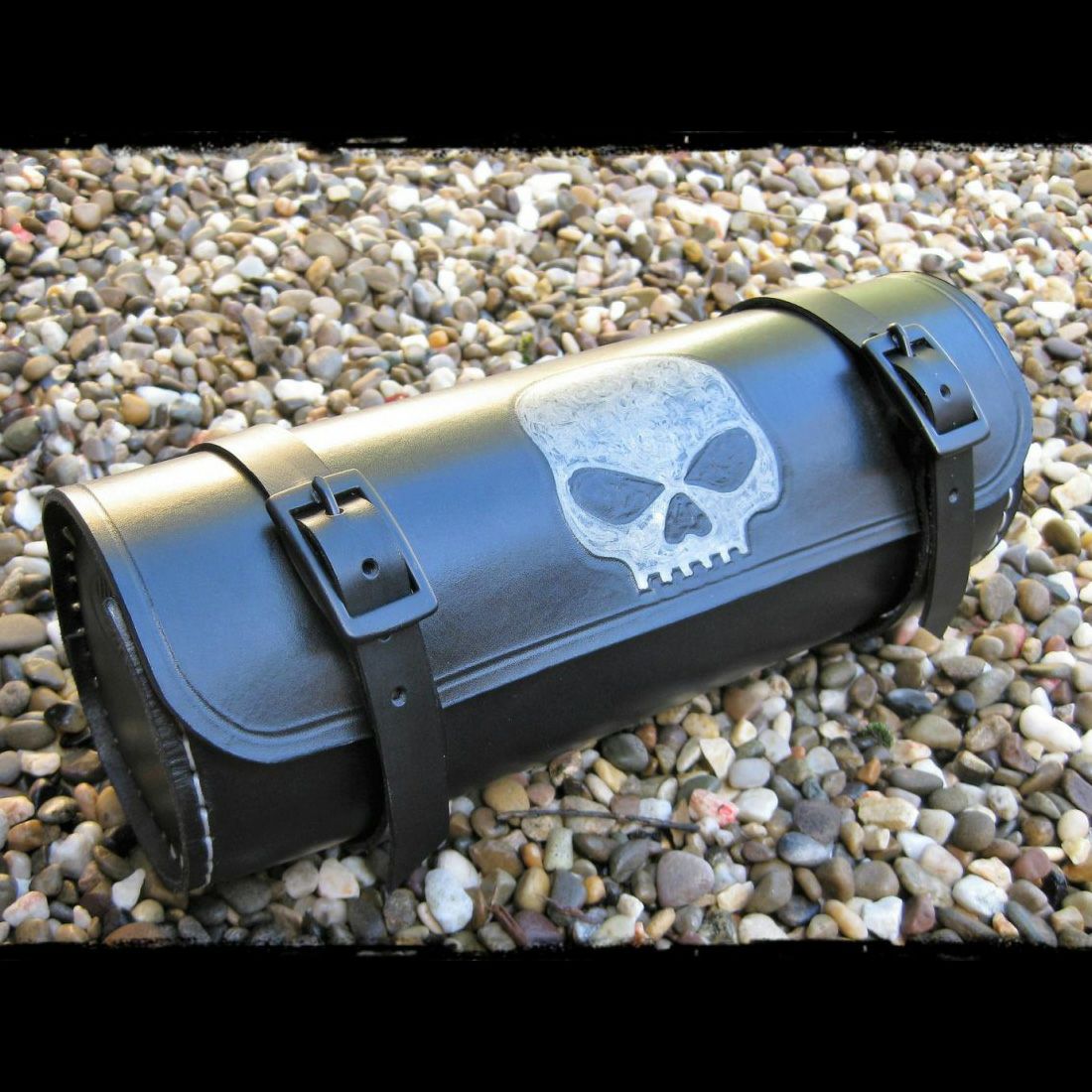 dhカスタム 本革ツールバッグ HDスカル ブラック |ハーレーパーツ専門