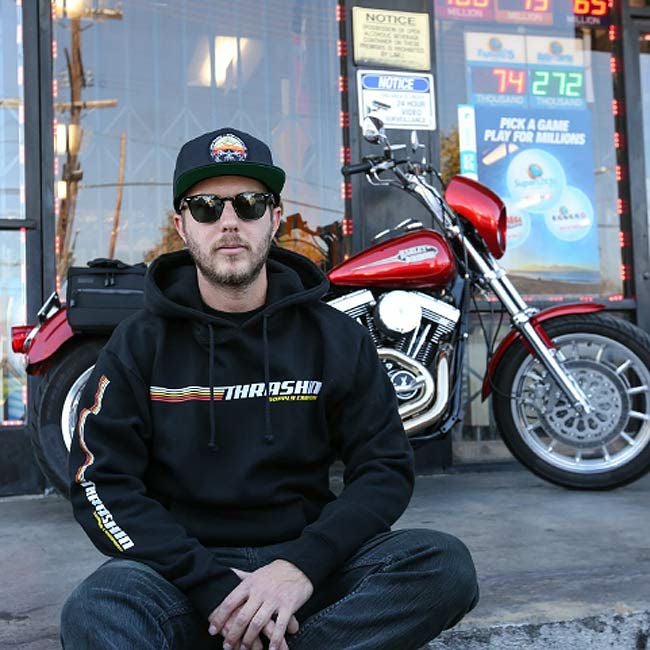 Thrashin Supply　フーデッドパーカー　【Racing Stripes】-04