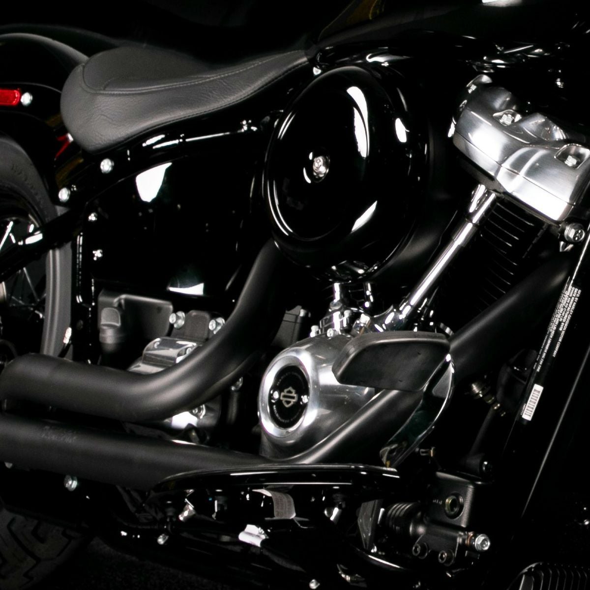 サムソン トゥルーデュアル・フルエキゾーストマフラー フィッシュテール 33インチ ブラック M8ソフテイル-03