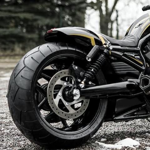 Killer Custom V-ROD リザーバータンク付きリアサスペンション