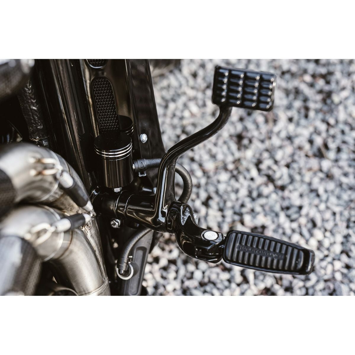 Killer Custom V-ROD リアブレーキマスターシリンダー・リロケーションキット-02