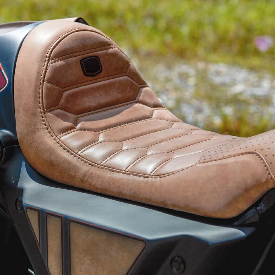 エピックモト トリプルX・シートパン-02