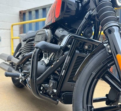 HOGWORKZ M8ソフテイル・マスタッシュエンジンガード ブラック-01