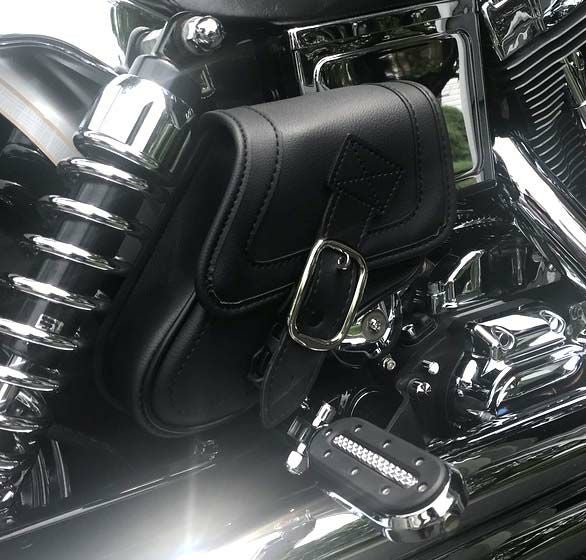 Saddlemen DYNA用右小型サドルバッグ 2006～2017 ダイナ |ハーレー