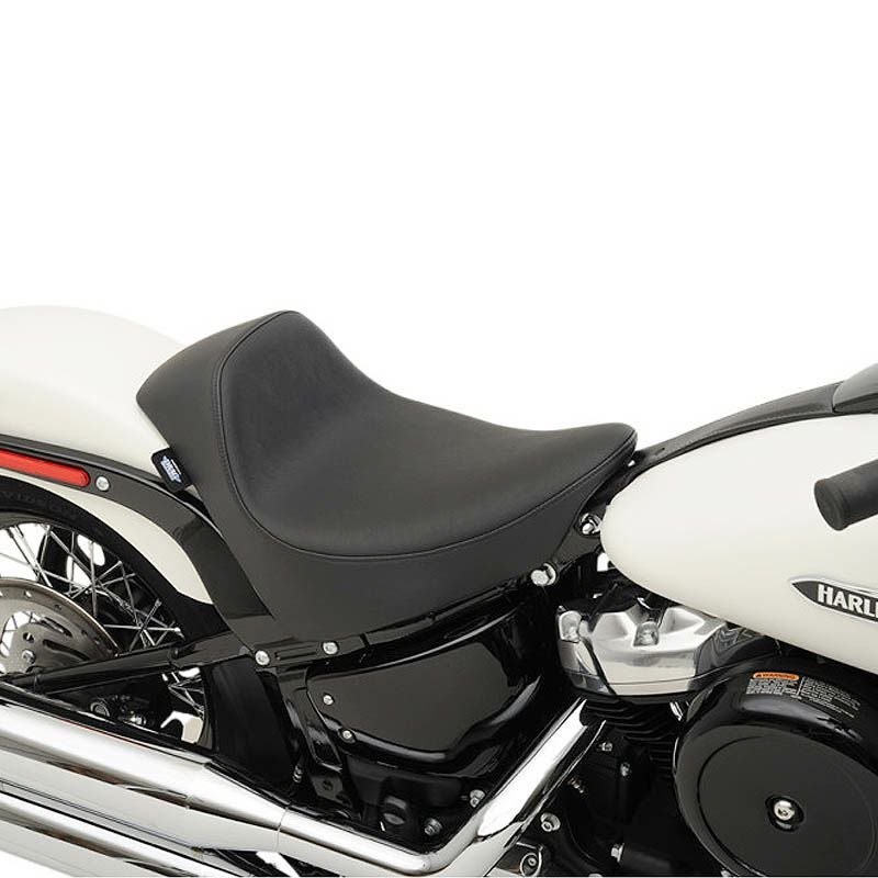 ハーレー M8 ソフテイル用 Brawler ソロシート FLHC、FLDE、FLSL、FXBB