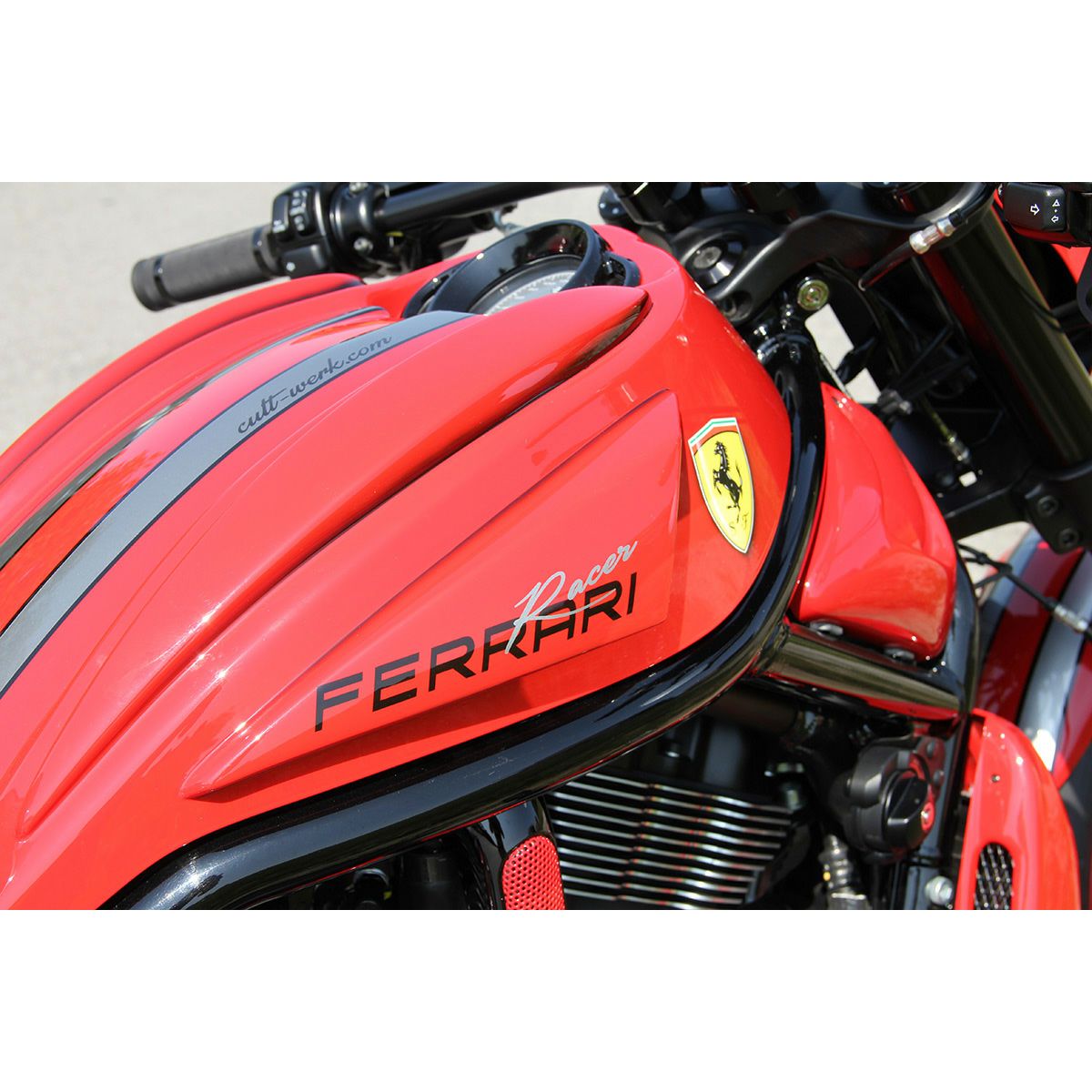 ハーレー、V-ROD(VRSC)用カスタム・タンク(Airboxカバー)｜ハーレー