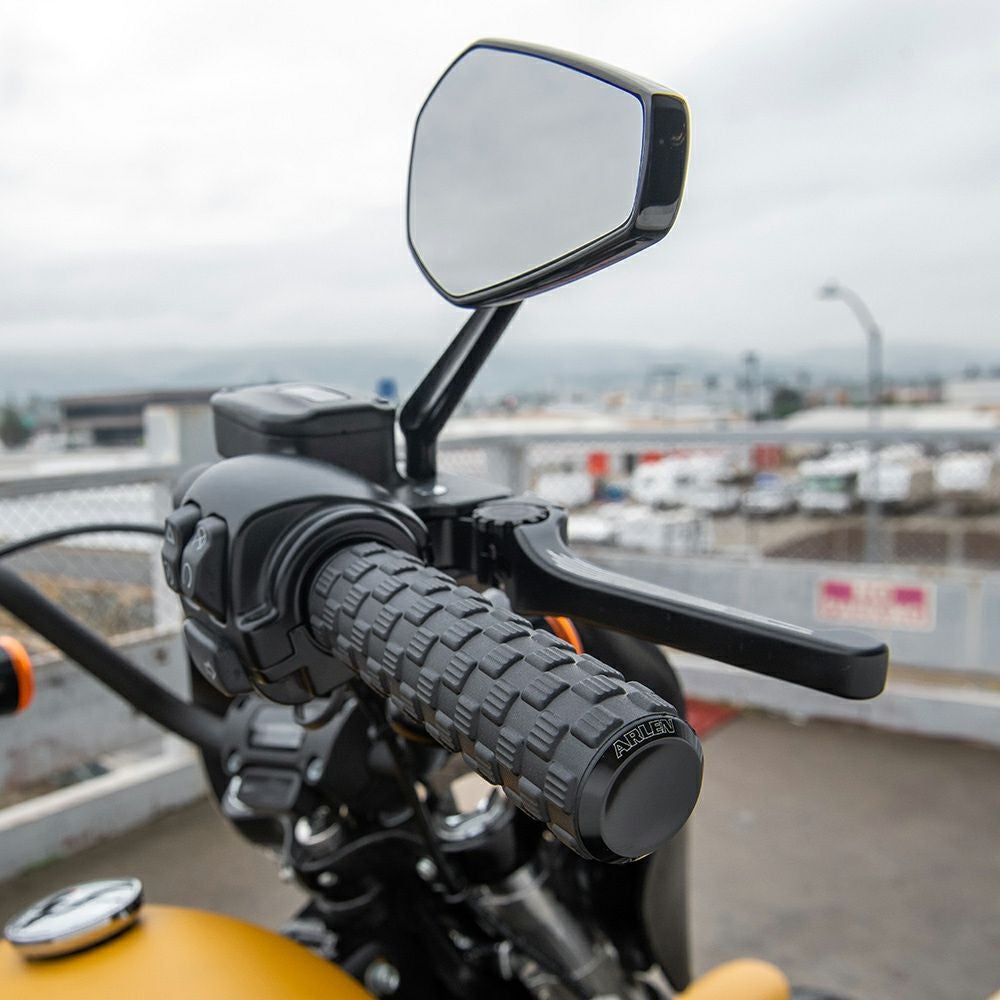 ローランドサンズ・デザイン(RSD)トラクション・グリップ ブラックops