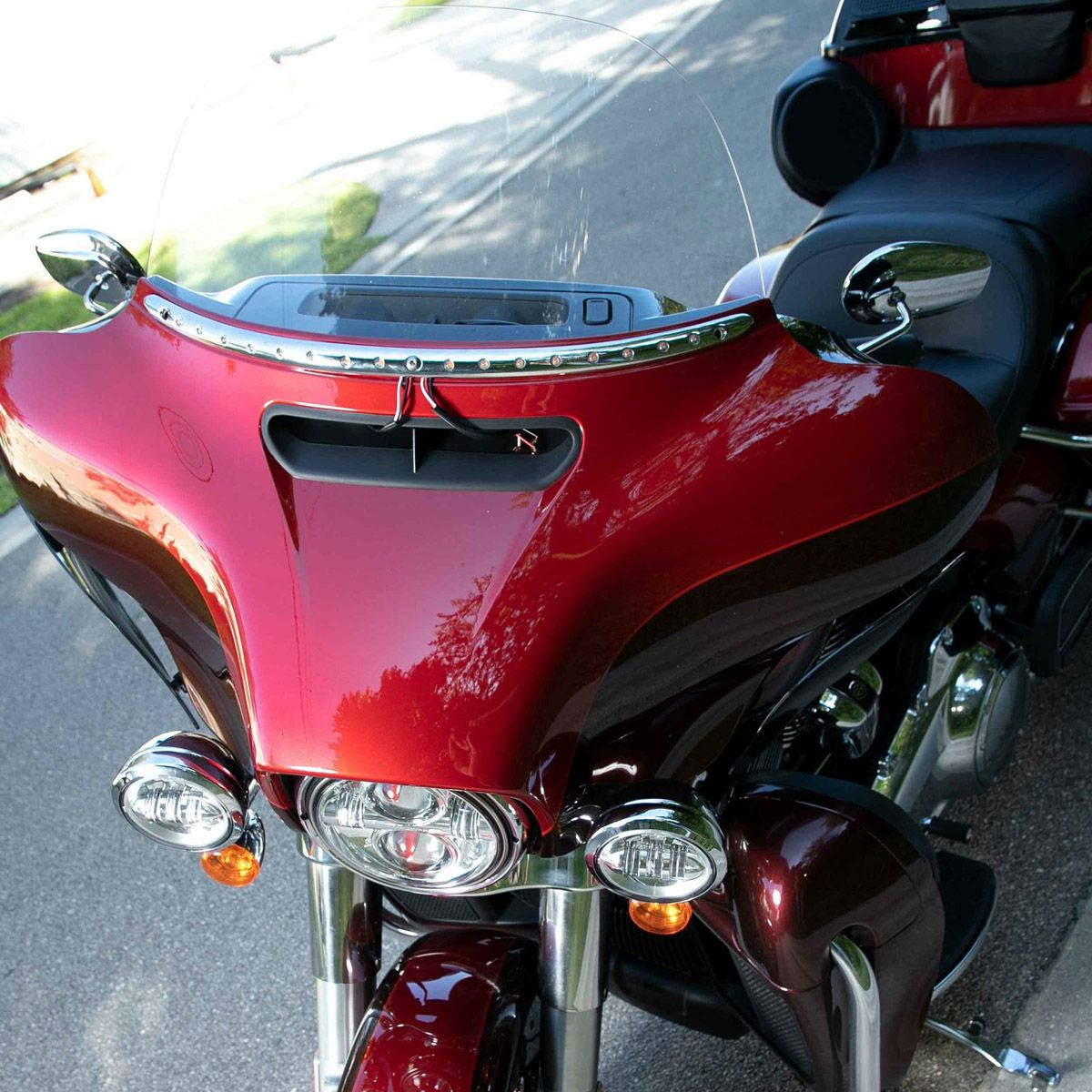 Saddle Tramp LEDウィンドシールドトリム-02