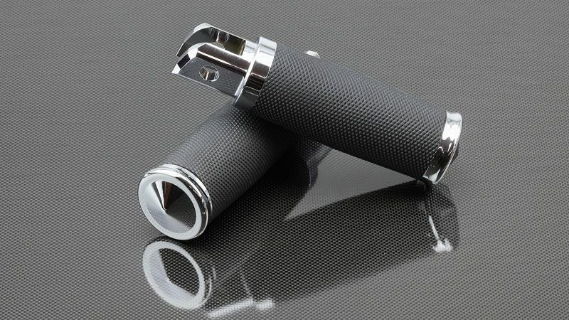 キジマ メトラフットペグ ライダー側 クローム-01