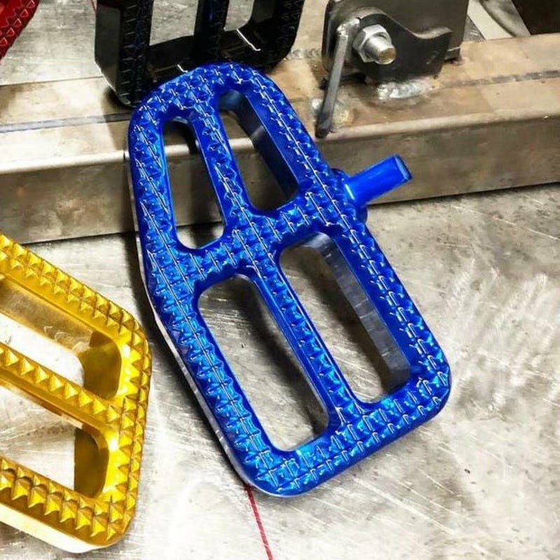 BMC　カラー・フットボード　キャンディブルー-02