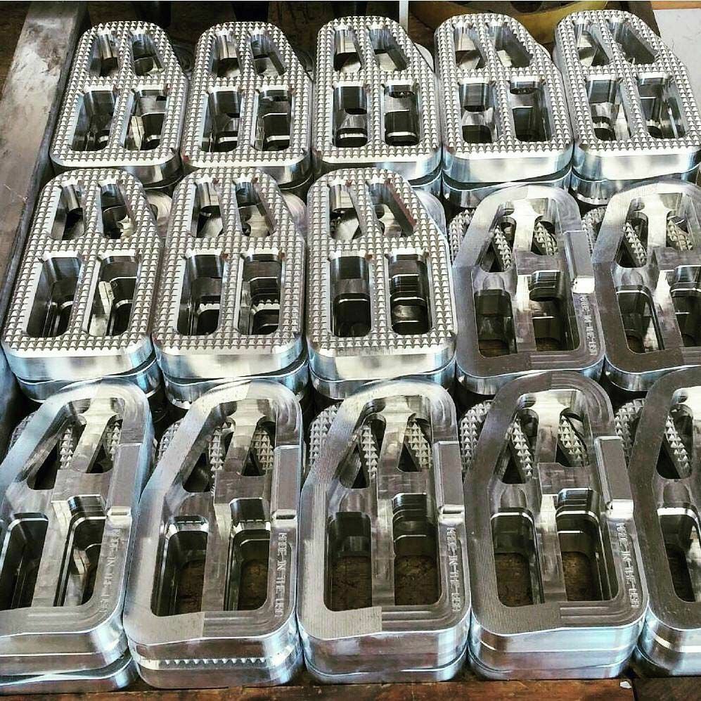 BMC　カラー・フットボード　キャンディブルー-03