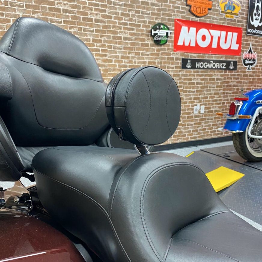 ハーレー　純正　ツーリング　トライク　バックレストパッド　バックレスト キングツアーパック・バックレストパッド '19 CVOスタイル |ハーレー