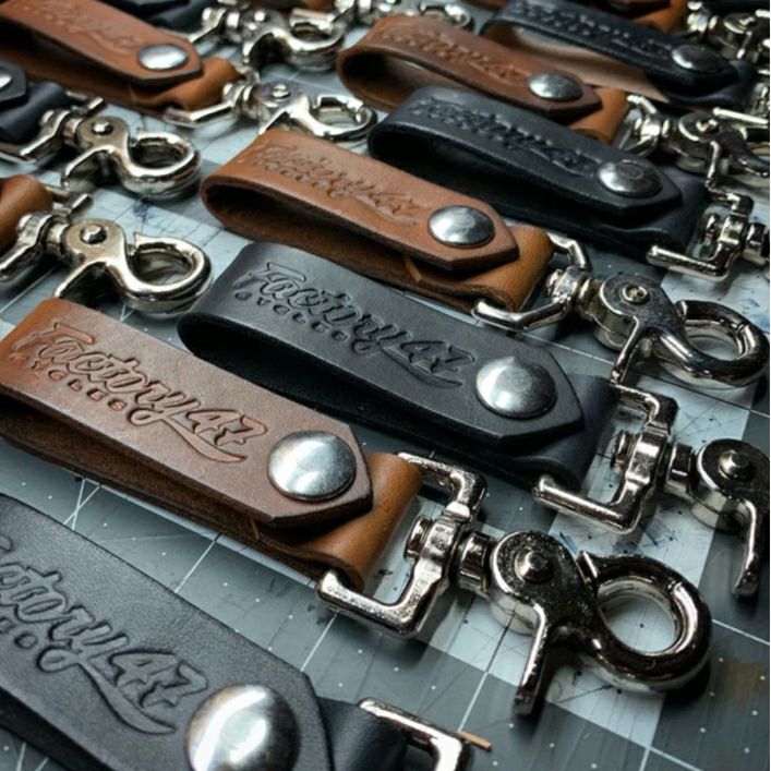 Factory47 レザーキーホルダー ブラック |ハーレーパーツ専門店 HDパーツ