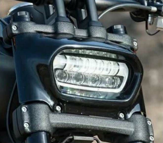 ソフテイル FXFB(ファットボブ)用ヘッドライト｜ハーレーカスタム