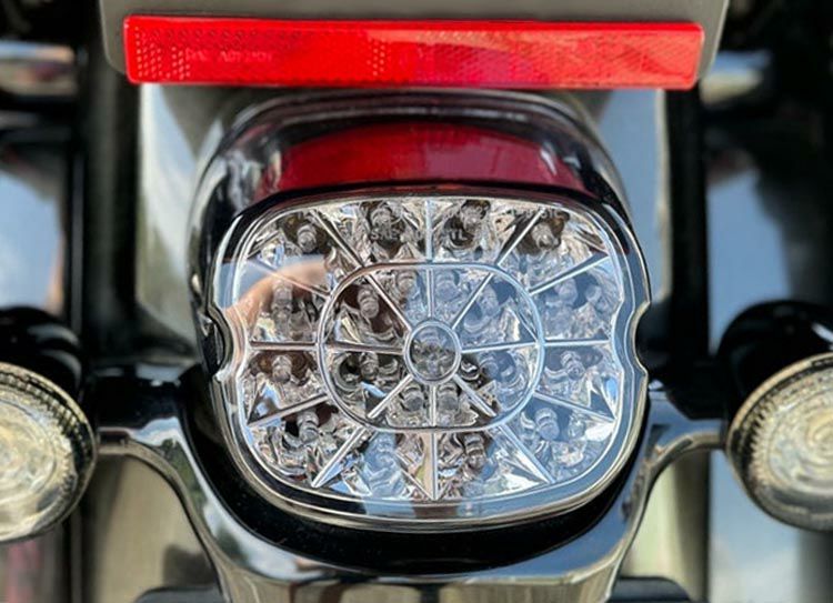 Drag Specialties　WEB・LEDテールライト　スモーク　上ナンバー用-04