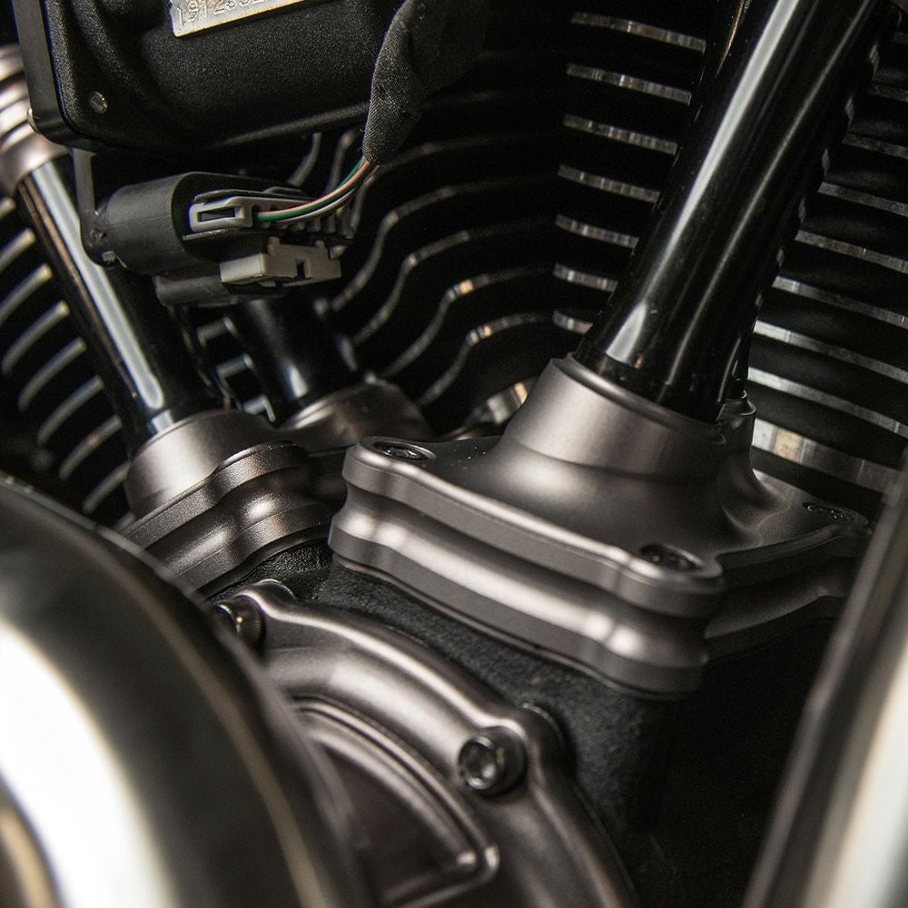 ドミニオンコレクション アッパーロッカーカバー グロスブラック