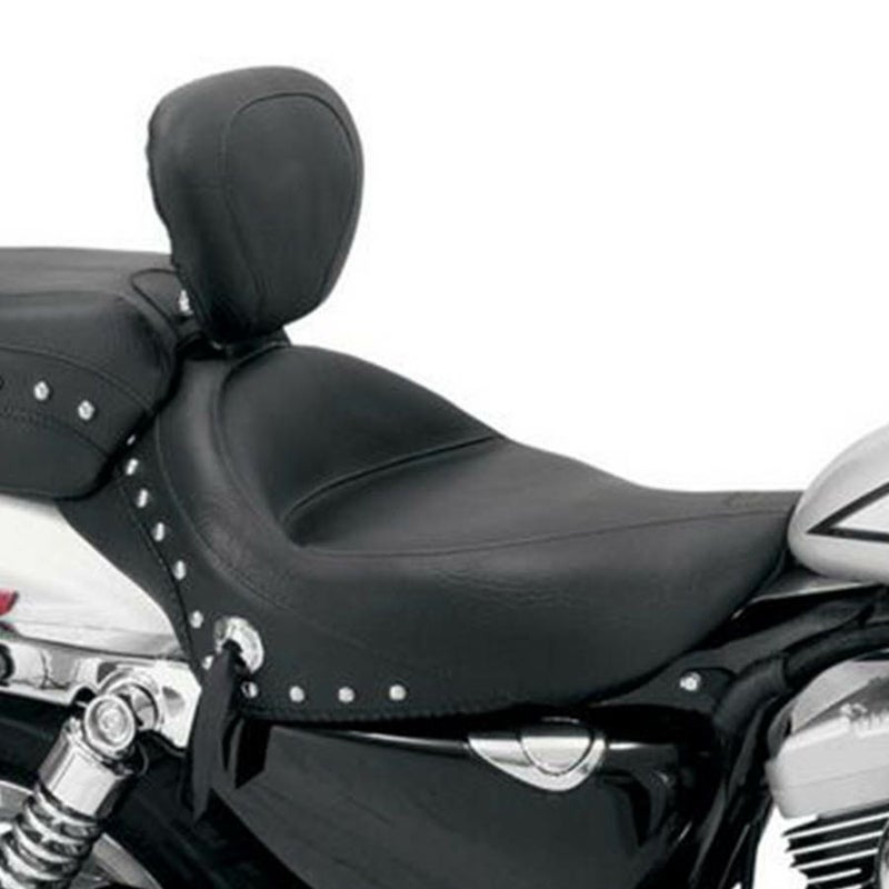 Mustang　スタッド・ソロシート　ドライバーバッグレスト付　3.3ガロンタンク装着車-01