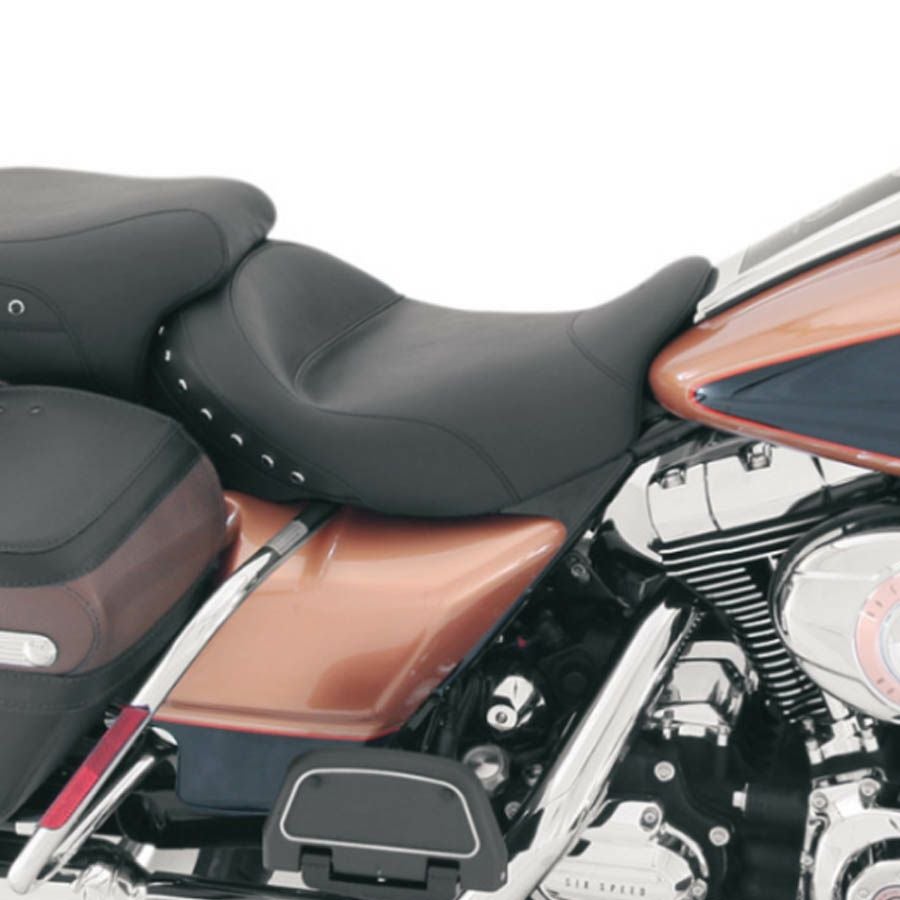 ハーレーマスタングソロシート Mustang ソロシート クロームスタッド付き |ハーレーパーツ専門店 HDパーツ