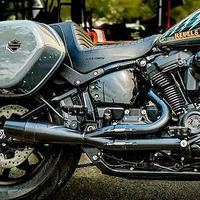 SAWICKI ショーティー・2in1フルエキゾーストマフラー ブラック/ブラックエンド M8ソフテイル-01