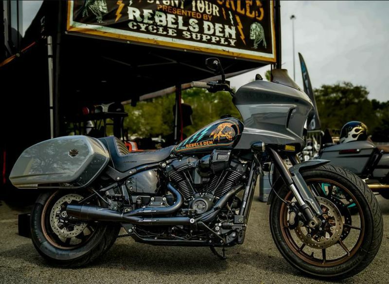 SAWICKI ショーティー・2in1フルエキゾーストマフラー ブラック/ブラックエンド M8ソフテイル-03