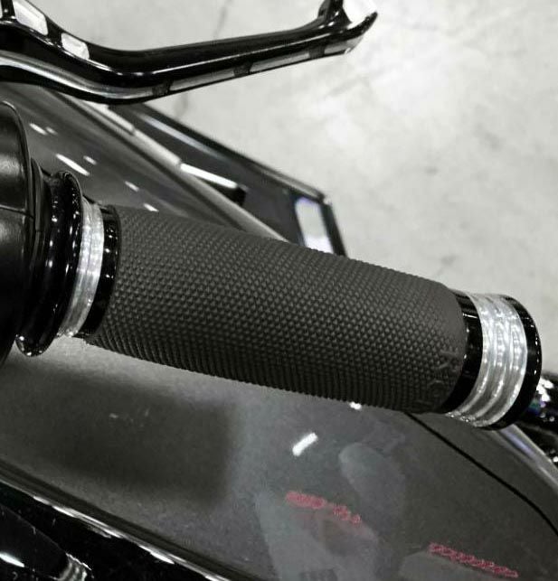 パフォーマンスマシン　Merc・グリップ　コントラストカット-03